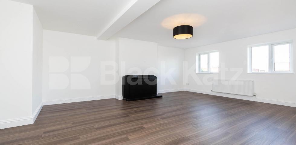 			VIRTUAL TOUR AVAILABLE!, 1 Bedroom, 1 bath, 1 reception Apartment			 Stroud Green Road, FINSBURY PARK